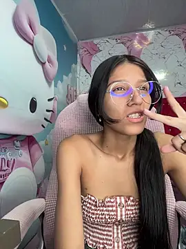 Anitta  LS online show from March 25, 7:09 pm