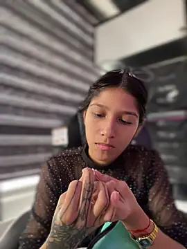 Anitta  LS online show from March 28, 7:02 pm