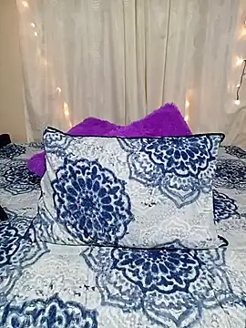 ROUSSE SINCLAIR online show from April 17, 7:50 pm