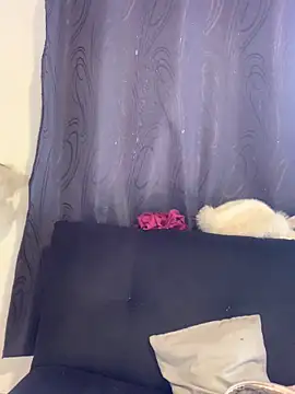 -Zoe Jack- online show from March 26, 1:06 pm