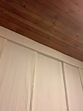 -Zoe Jack- online show from April 5, 11:40 am