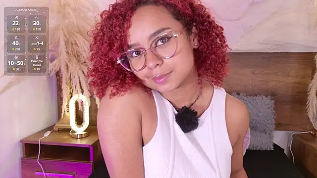 lara curly online show from April 17, 11:35 am