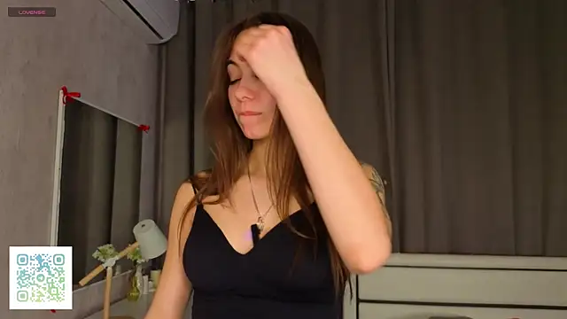 DaynaMacha online show from March 30, 6:53 pm