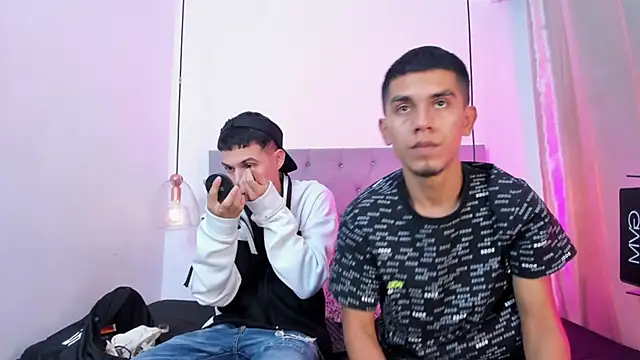 your d0ll1 online show from April 10, 12:21 pm