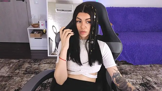 AnacondaOnn online show from April 11, 8:18 am