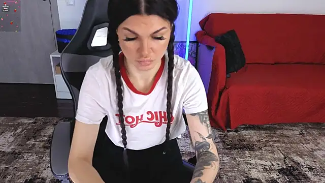 AnacondaOnn online show from May 31, 7:37 am