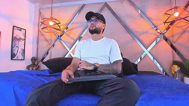 KyleJoss30 online show from March 19, 10:03 pm