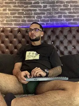 KyleJoss30 online show from March 27, 9:14 pm