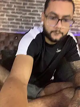 KyleJoss30 online show from April 6, 9:05 pm