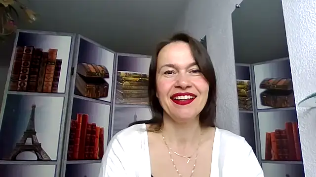 Selena Moo online show from April 6, 8:48 am