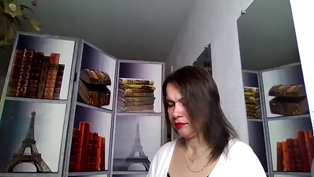 Selena Moo online show from April 11, 8:29 am