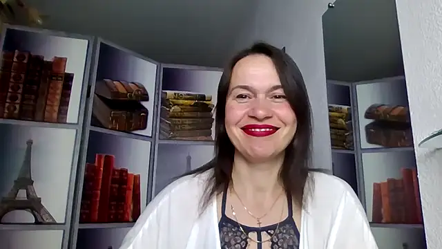 Selena Moo online show from April 13, 9:04 am