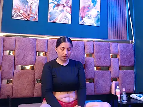 HELLEN MARK online show from April 8, 11:32 am