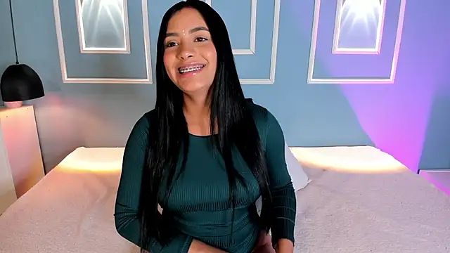 Agatha Zc  online show from April 1, 1:41 pm