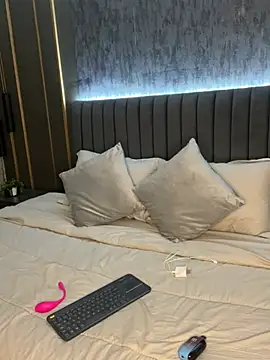 NINA ROSEE397 online show from March 24, 12:37 am