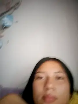 miaboom online show from April 1, 9:45 pm