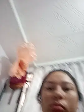 miaboom online show from April 6, 12:17 pm