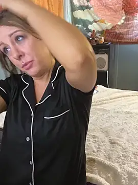 adirajade online show from April 15, 7:43 pm