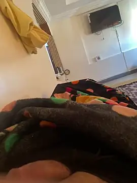 yassineamri online show from March 31, 10:48 am