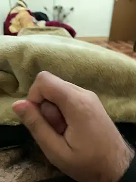 yassineamri online show from April 13, 7:19 pm