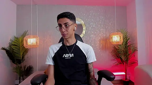 Gio carangi online show from April 4, 3:05 am