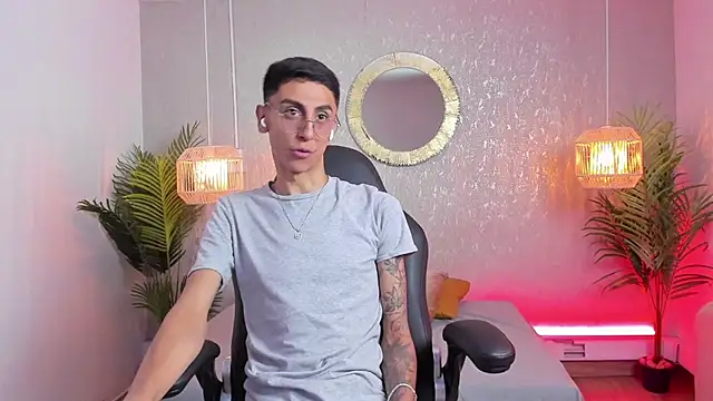 Gio carangi online show from April 5, 3:15 am