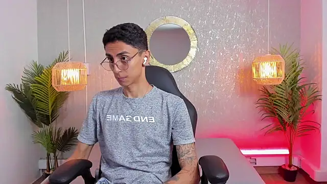 Gio carangi online show from April 14, 3:01 am