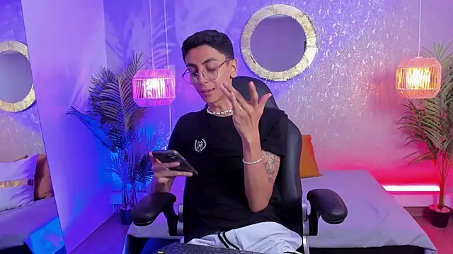 Gio carangi online show from April 16, 2:56 am