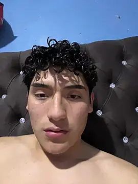 Snapshot of Piero_1369 chatting on July 14, 1:52 am Piero 1369 online show from July 14, 1:52 am