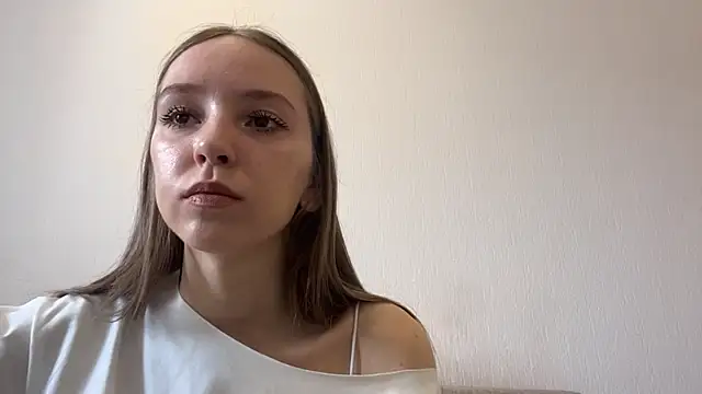 TanjaBrounson online show from April 5, 5:37 am