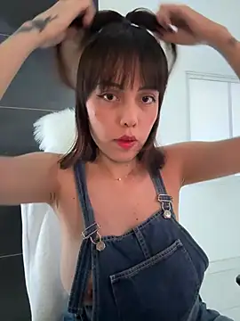 1Amelia8 online show from March 24, 6:02 pm