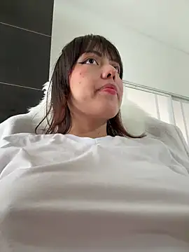 1Amelia8 online show from March 29, 6:08 pm