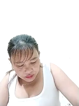 Moubie1 online show from April 10, 1:16 pm