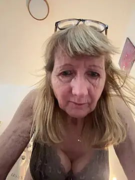 MatureKim online show from March 30, 1:56 pm