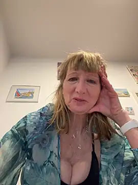 MatureKim online show from April 2, 5:21 pm