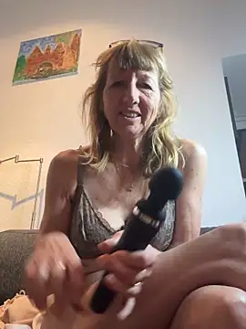 MatureKim online show from April 16, 9:39 pm