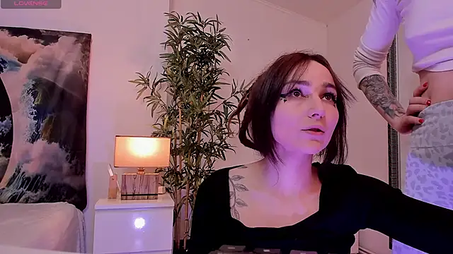 mira0 0 online show from March 26, 8:25 pm