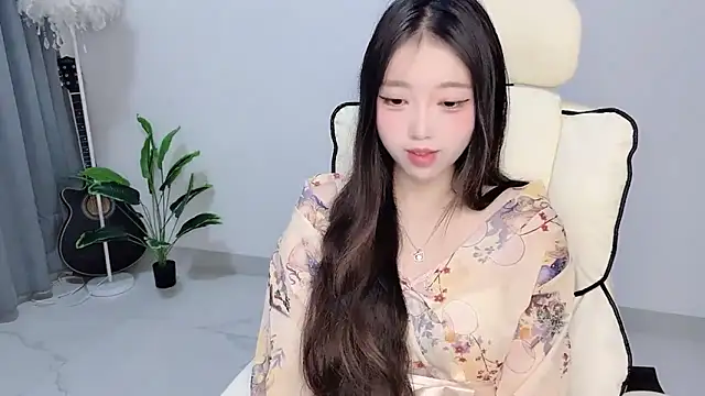 Yukiy8877 online show from April 4, 10:29 pm