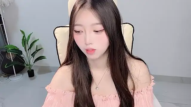 Yukiy8877 online show from April 5, 10:40 pm