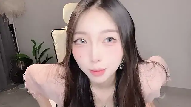 Yukiy8877 online show from April 7, 11:21 am