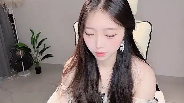 Yukiy8877 online show from April 11, 1:10 am