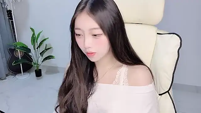 Yukiy8877 online show from April 11, 11:25 am