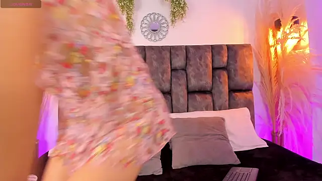 alessadoll online show from April 7, 7:14 pm