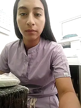 Sexy sara outdoorss online show from March 31, 3:01 pm