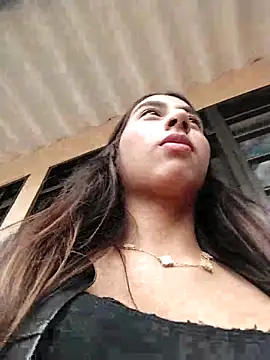 Sexy sara outdoorss online show from April 5, 6:49 pm