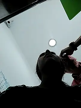 Sexy sara outdoorss online show from April 16, 9:39 pm