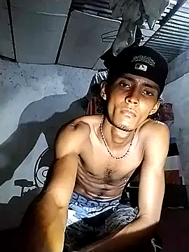 spittermasterpig1 online show from March 26, 8:36 pm