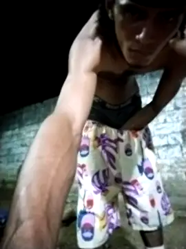 spittermasterpig1 online show from April 8, 3:28 am