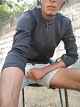 spittermasterpig1 online show from April 13, 1:16 pm