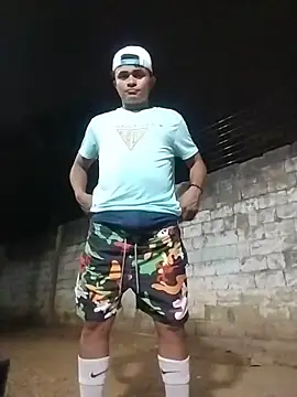 HOTRAINYGOLDEN online show from March 29, 2:33 am